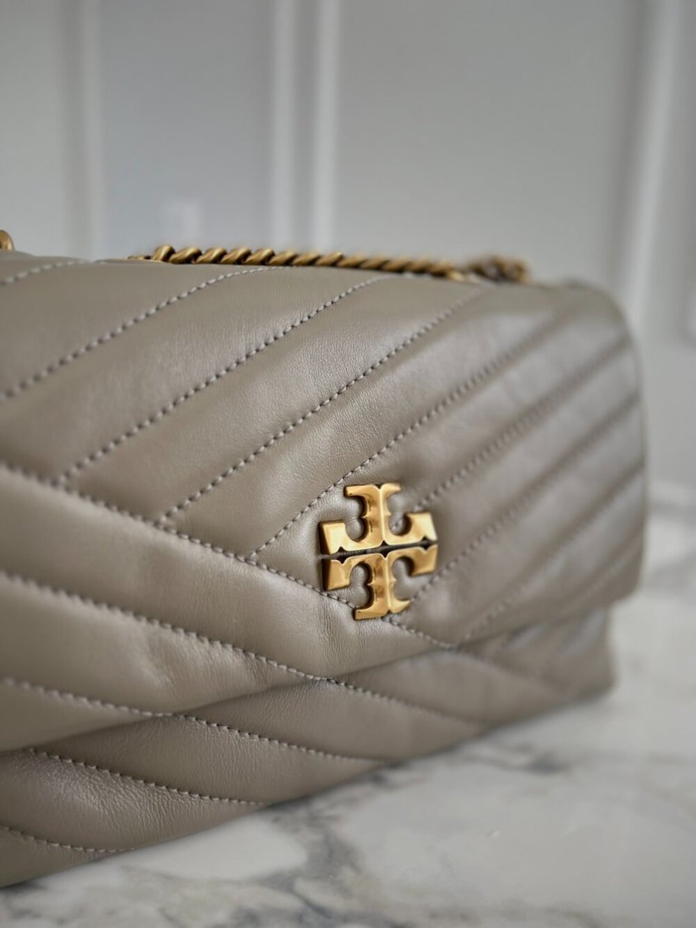 NWT - Tory Burch Kira Chevron Small Convertible Shoulder Bag - Grey Heron👜 - Picture 7 of 11